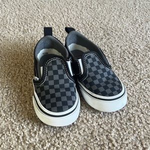 Toddler black/grey checkered Vans, brand new, size 8